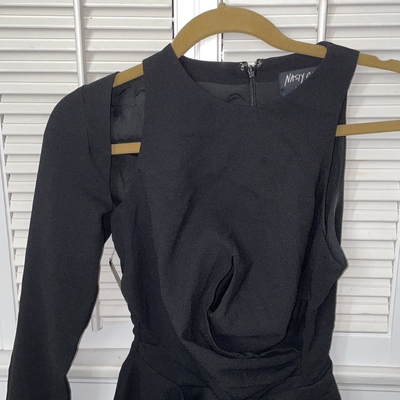 Nasty gal twist stomach one long sleeve shoulder edgy black romper sexy NWT date - Picture 2 of 6